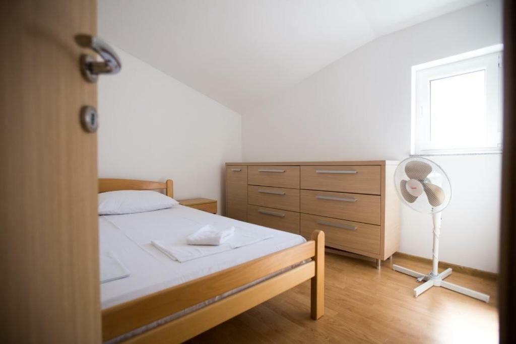Apartment Ari Superior Novalja